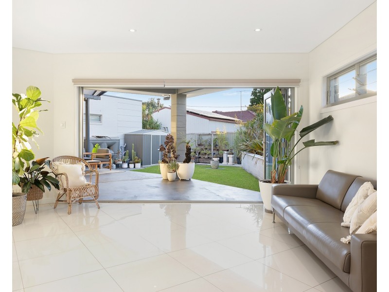 33 Moorefield Avenue, Kogarah NSW 2217