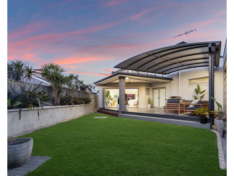 33 Moorefield Avenue, Kogarah NSW 2217