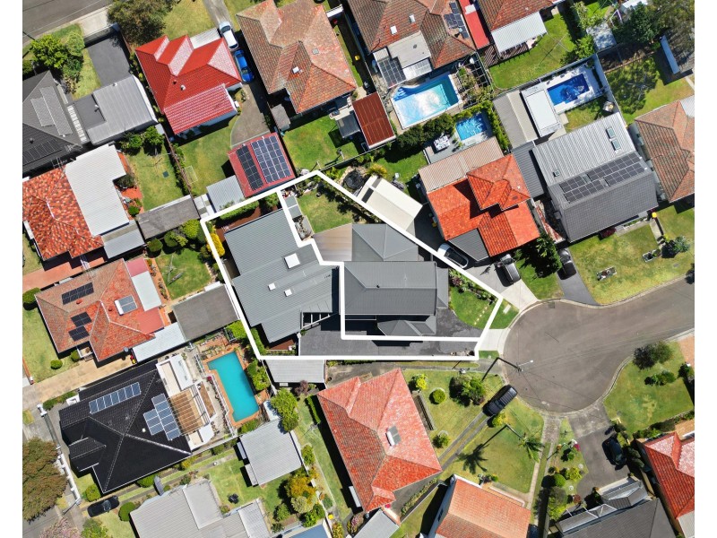 33 Moorefield Avenue, Kogarah NSW 2217