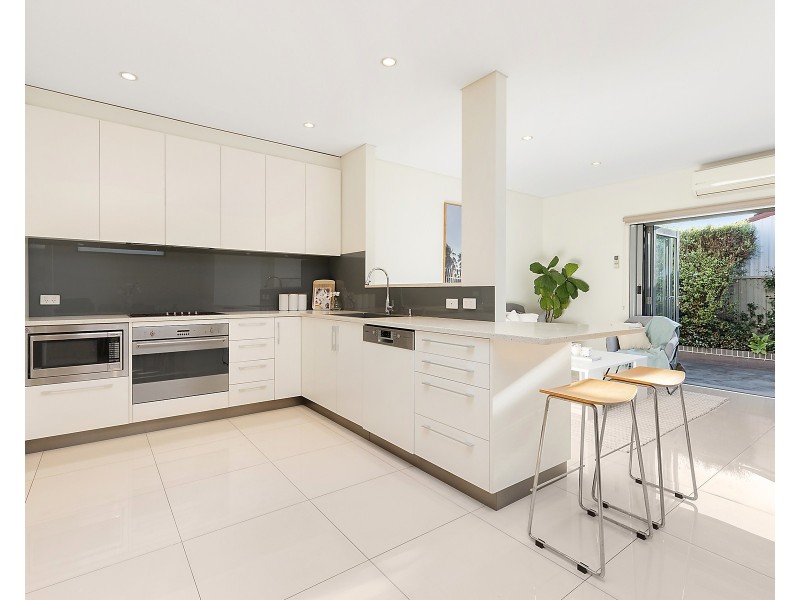 33a Moorefield Avenue, Kogarah NSW 2217