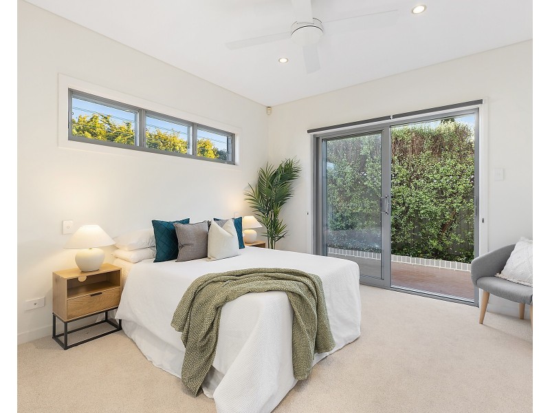 33a Moorefield Avenue, Kogarah NSW 2217