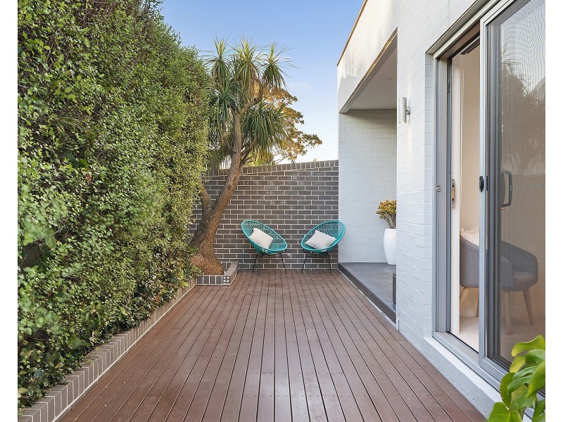 33a Moorefield Avenue, Kogarah NSW 2217