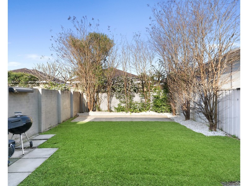 2/28 Chuter Avenue, Monterey NSW 2217