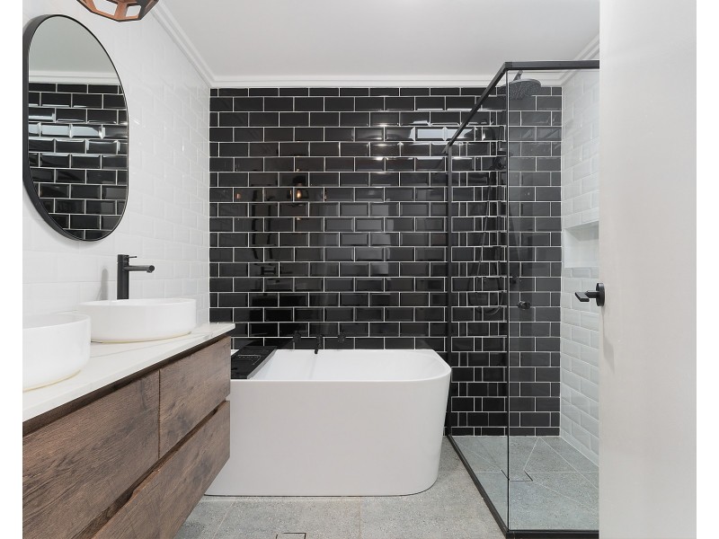 2/28 Chuter Avenue, Monterey NSW 2217