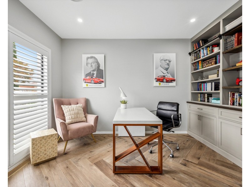 4 Lakeside Avenue, Monterey NSW 2217