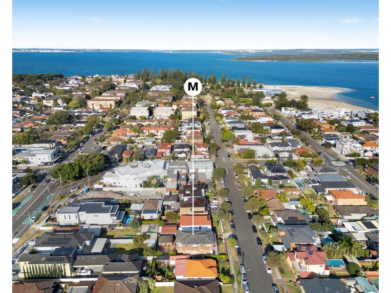 39 McMillan Avenue, Sandringham NSW 2219