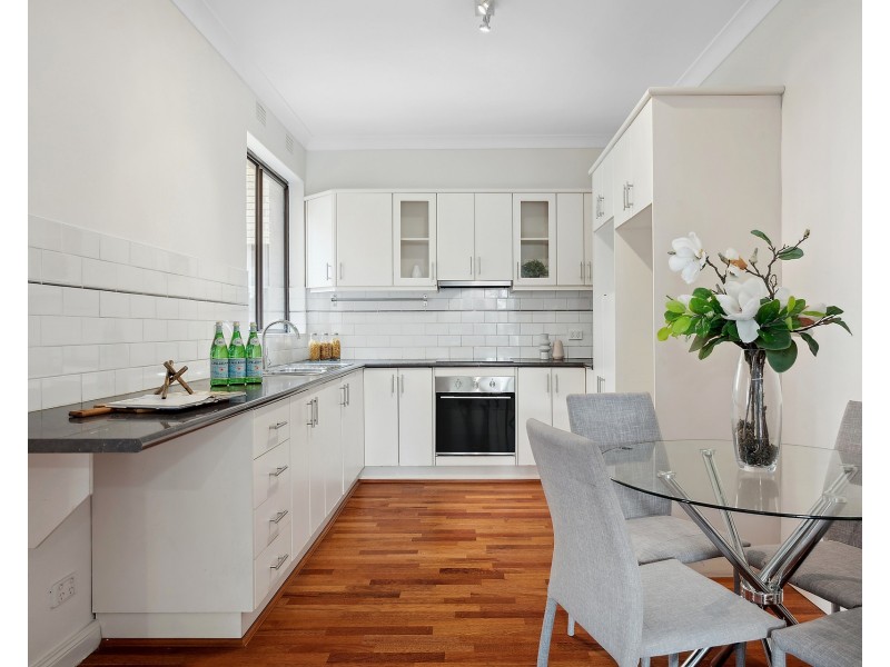 1/6 St Georges Parade, Hurstville NSW 2220