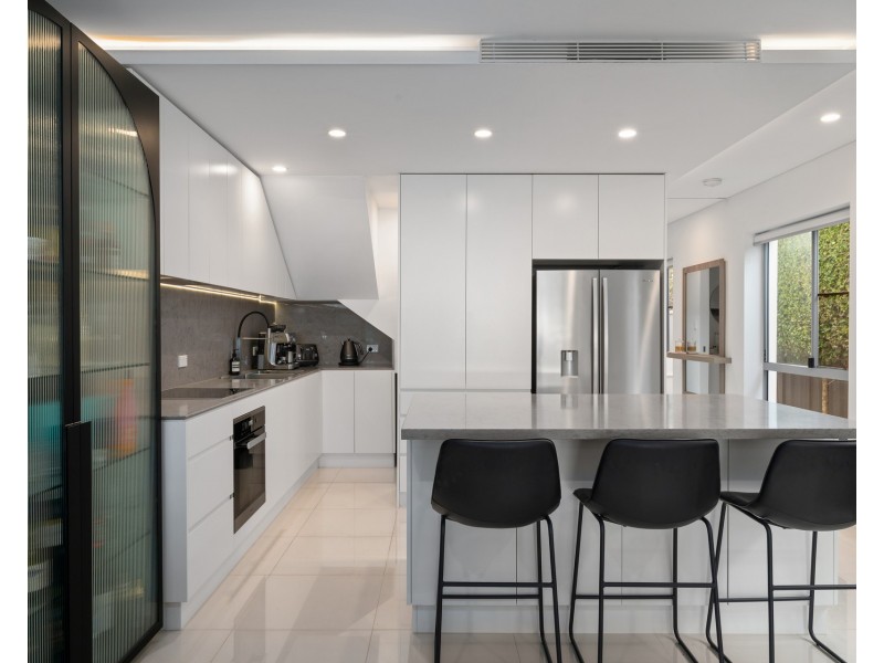 198 Chuter Avenue, Sans Souci NSW 2219