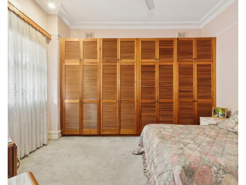 27 Hillcrest Street, Tempe NSW 2044