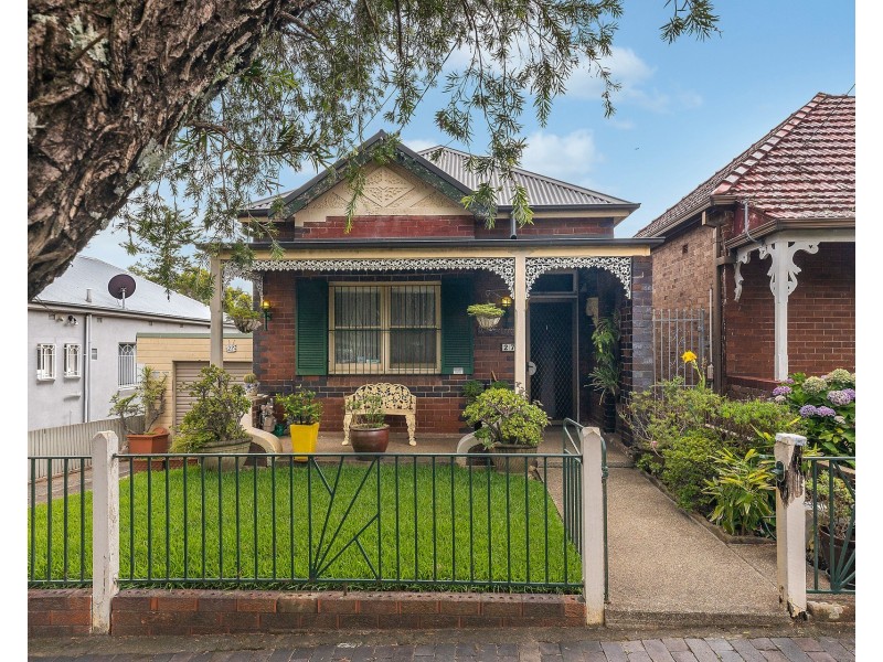 27 Hillcrest Street, Tempe NSW 2044