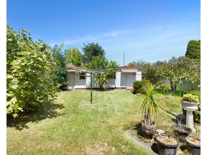 32 Illawarra Parade, Beverly Hills NSW 2209