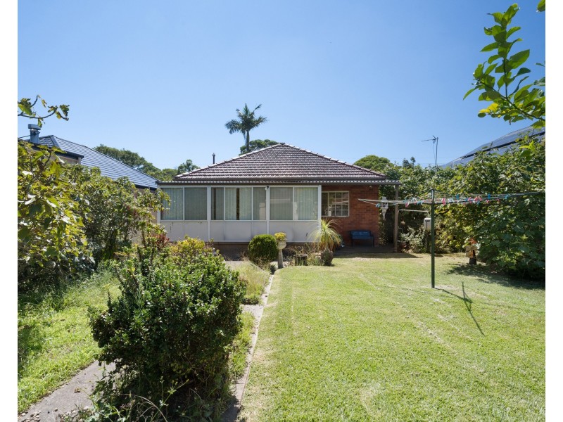 32 Illawarra Parade, Beverly Hills NSW 2209