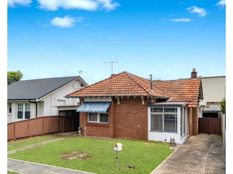 126 Napoleon Street, Sans Souci NSW 2219