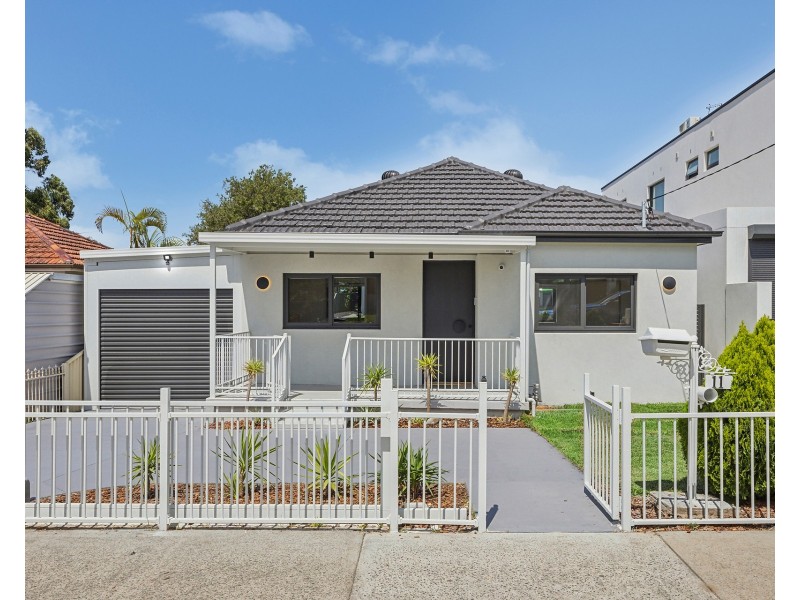 11 Roseland Avenue, Roselands NSW 2196