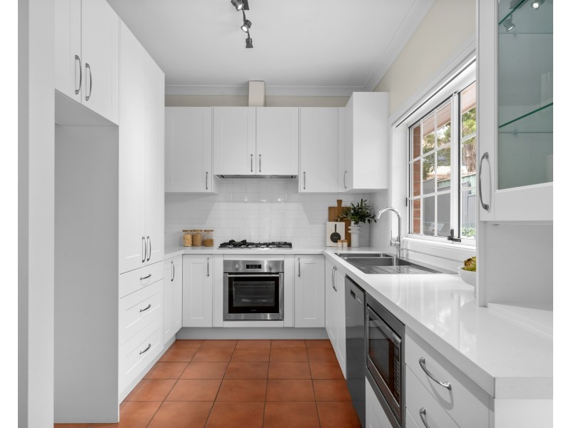 9A Queens Road, Hurstville NSW 2220