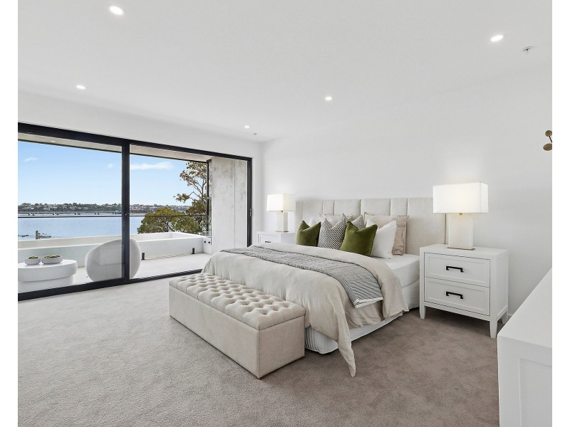 2/6 Holt Road, Taren Point NSW 2229
