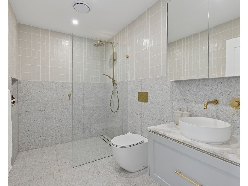 2/6 Holt Road, Taren Point NSW 2229