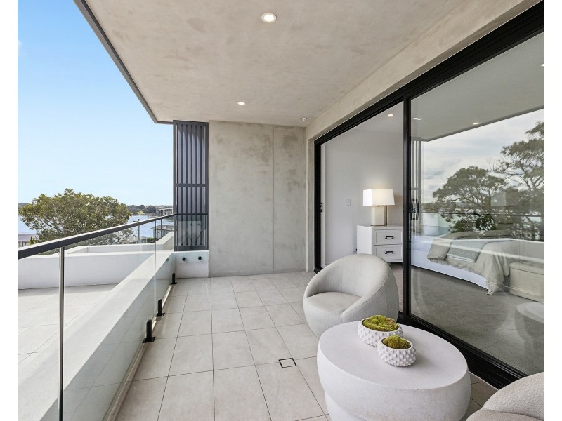 2/6 Holt Road, Taren Point NSW 2229