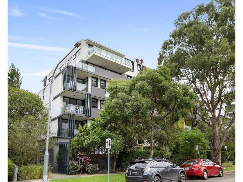 B202/16 Pinnacle Street, Miranda NSW 2228