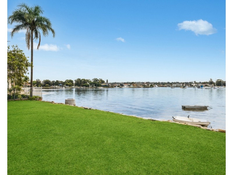 48 Holt Road, Taren Point NSW 2229