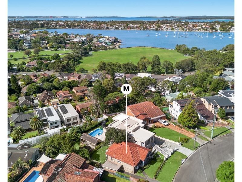 30 Gnarbo Avenue, Carss Park NSW 2221