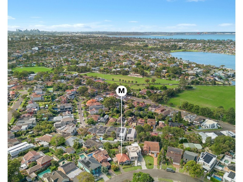 30 Gnarbo Avenue, Carss Park NSW 2221