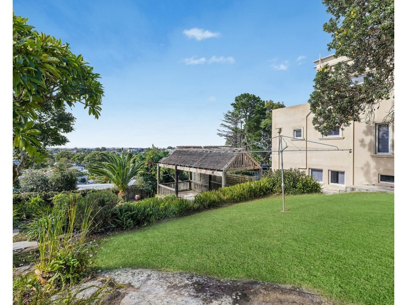 30 Gnarbo Avenue, Carss Park NSW 2221