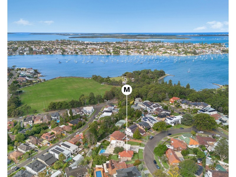 30 Gnarbo Avenue, Carss Park NSW 2221