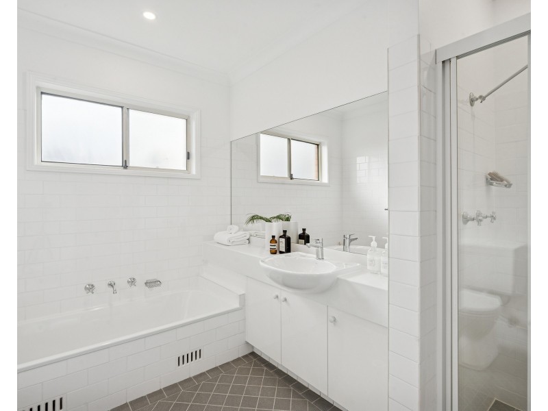 2/8 Tuffy Avenue, Sans Souci NSW 2219