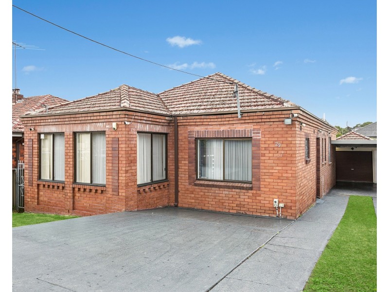 29 Jubilee Avenue, Carlton NSW 2218