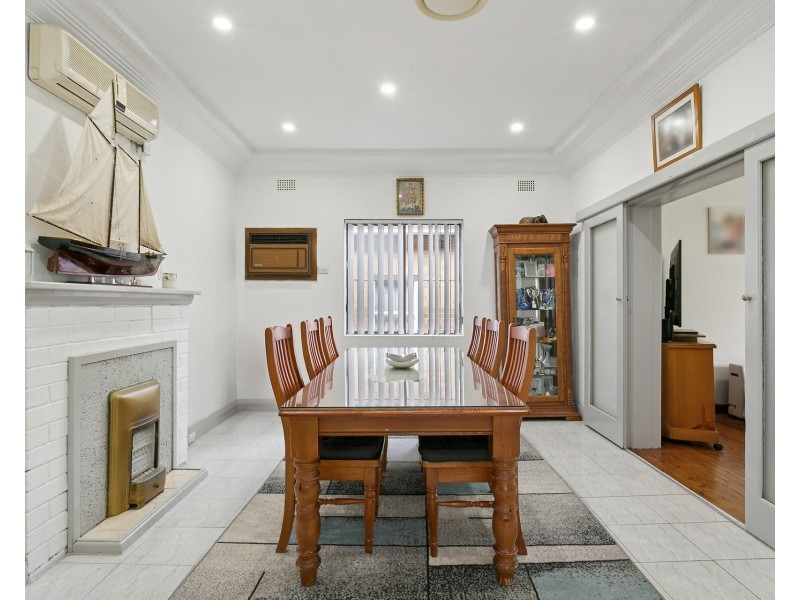 29 Jubilee Avenue, Carlton NSW 2218