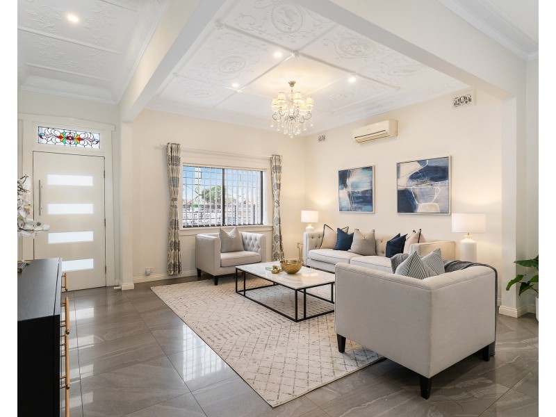 7 Park Road, Carlton NSW 2218