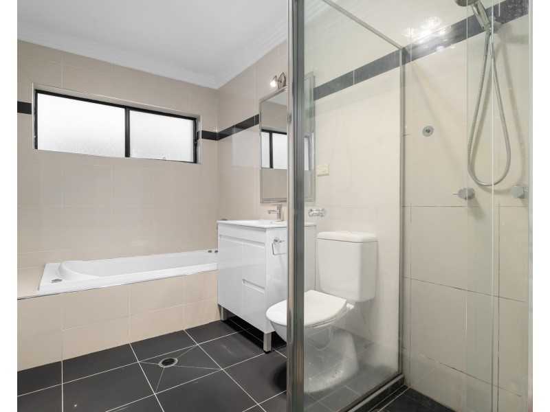 60 Lynwen Crescent, Banksia NSW 2216