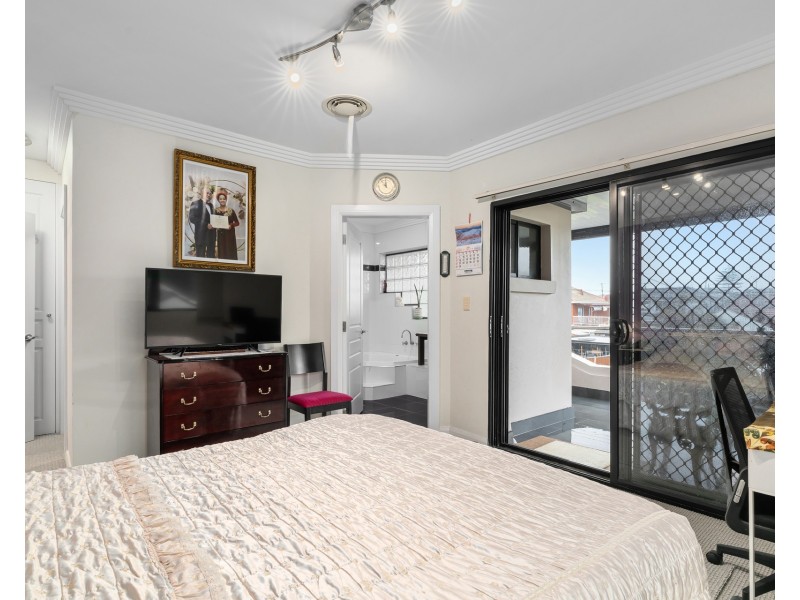 60 Lynwen Crescent, Banksia NSW 2216