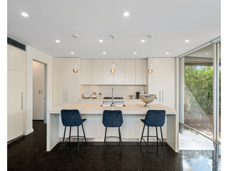 40 Bonanza Parade, Sans Souci NSW 2219