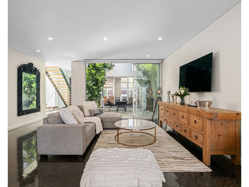 40 Bonanza Parade, Sans Souci NSW 2219