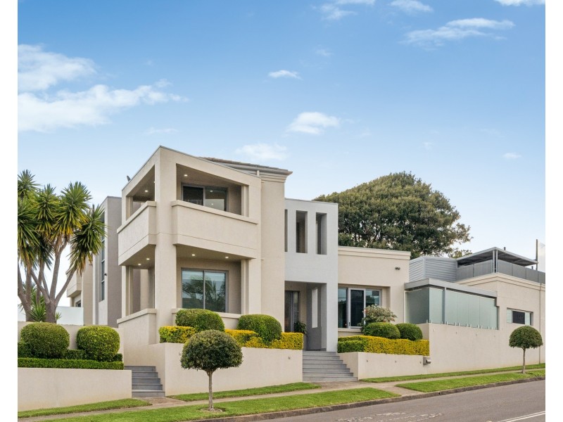 16 Ramsgate Road, Kogarah Bay NSW 2217