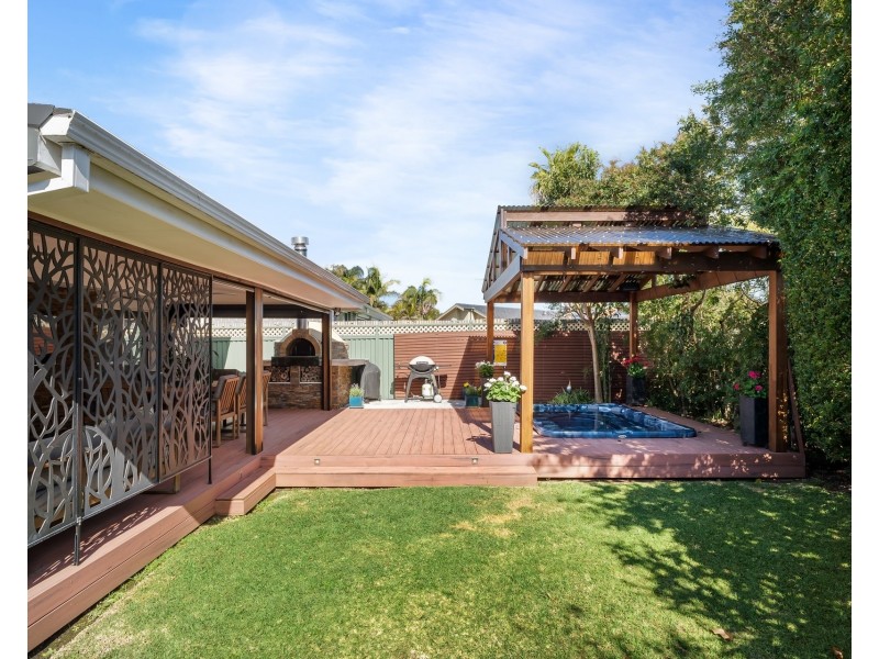 3 Castlereagh Crescent, Sylvania Waters NSW 2224