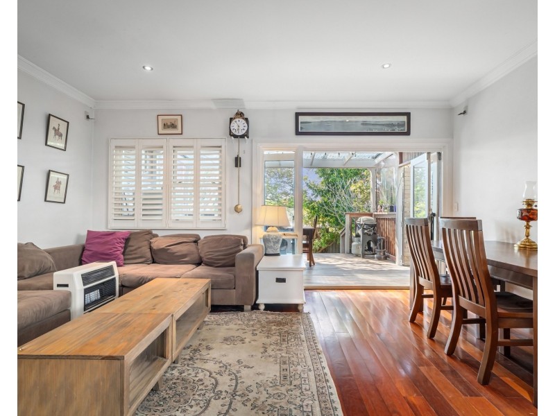 8 Henry Street, Carlton NSW 2218