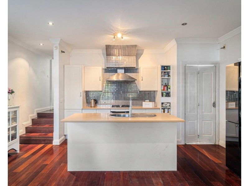 8 Henry Street, Carlton NSW 2218