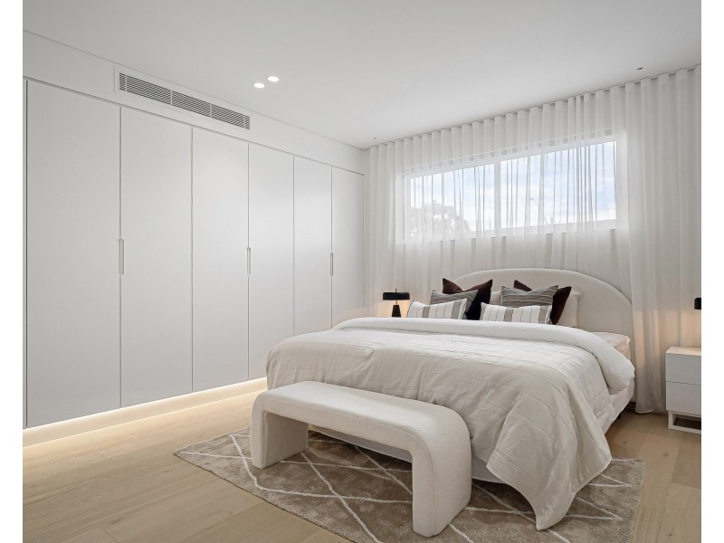 27 Currawang Street, Carss Park NSW 2221