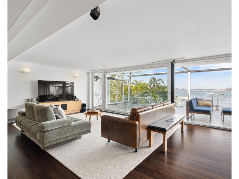 10  Belgrave Esplanade, Sylvania NSW 2224