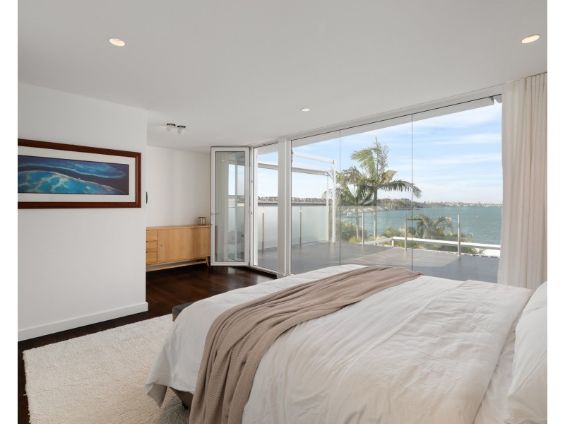 10  Belgrave Esplanade, Sylvania NSW 2224