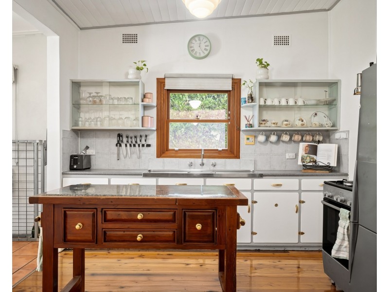 11 Percival Street, Carlton NSW 2218