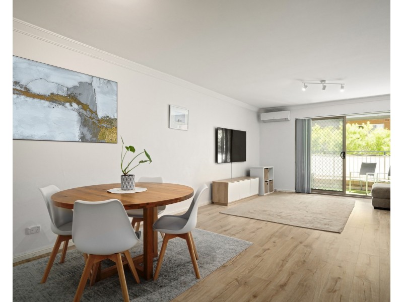 2/26 Shaftesbury Street, Carlton NSW 2218