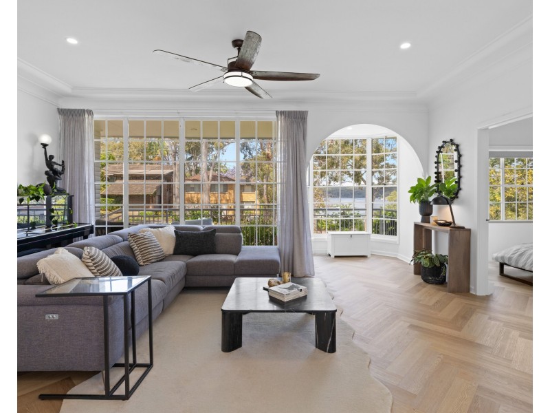 9 Waterview Avenue, Caringbah South NSW 2229