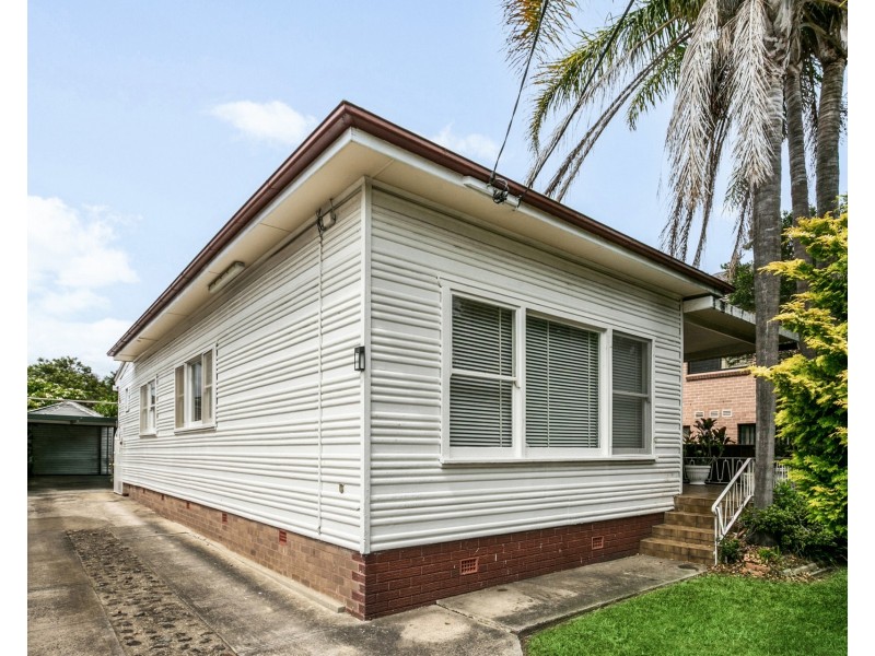 20 Paris Street, Carlton NSW 2218