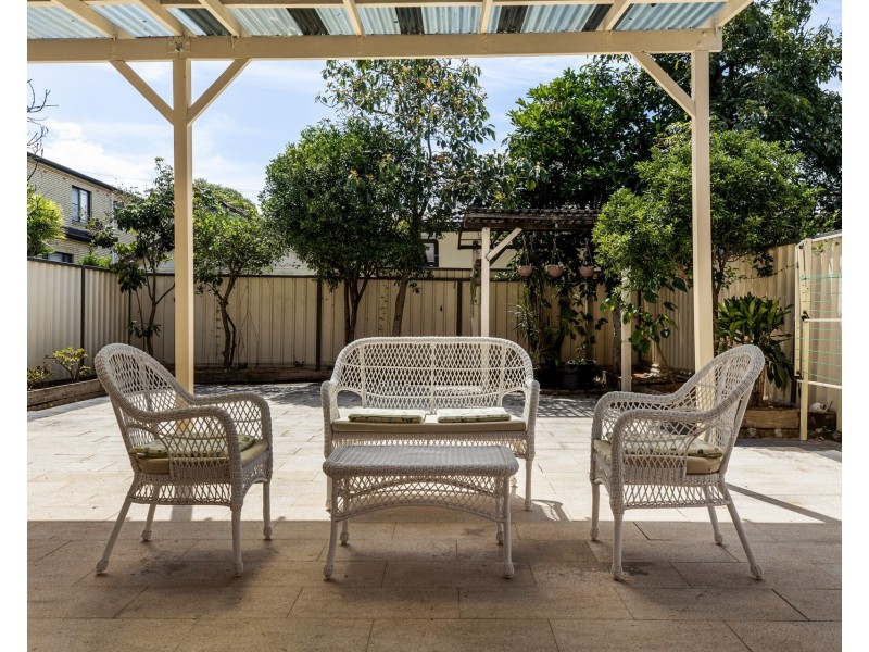 8 Loader Avenue, Beverly Hills NSW 2209