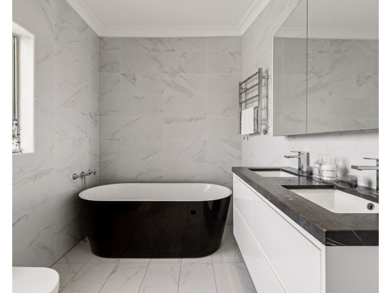 8 Loader Avenue, Beverly Hills NSW 2209