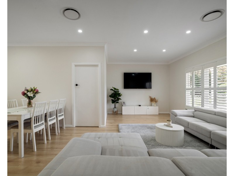 5 Beale Crescent, Peakhurst NSW 2210